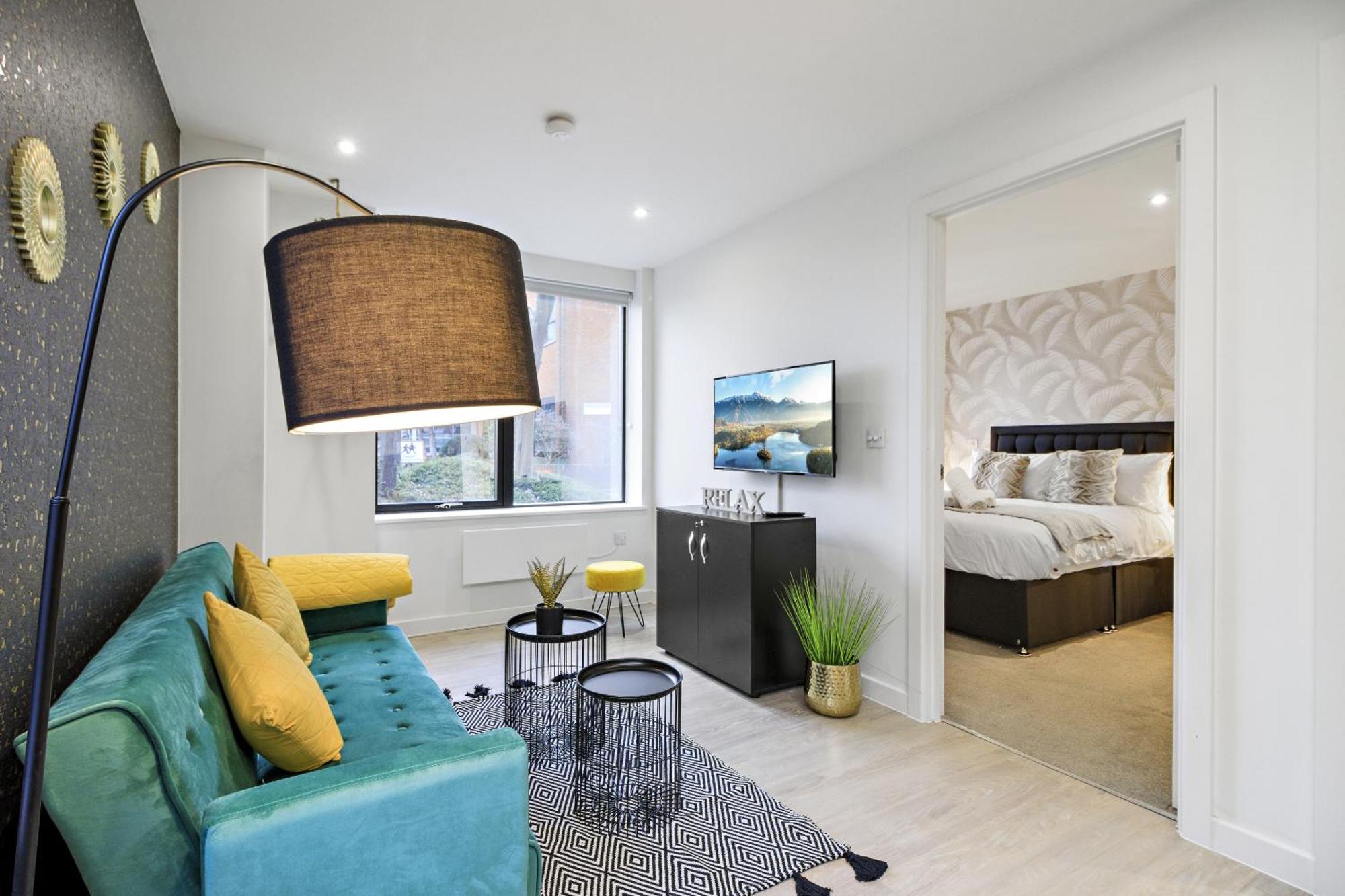 Linacre 1&2 - One And Two Bed Flat Behind The Cathedral With Free Parking And Fast Wifi Apartment Ексетър Стая снимка