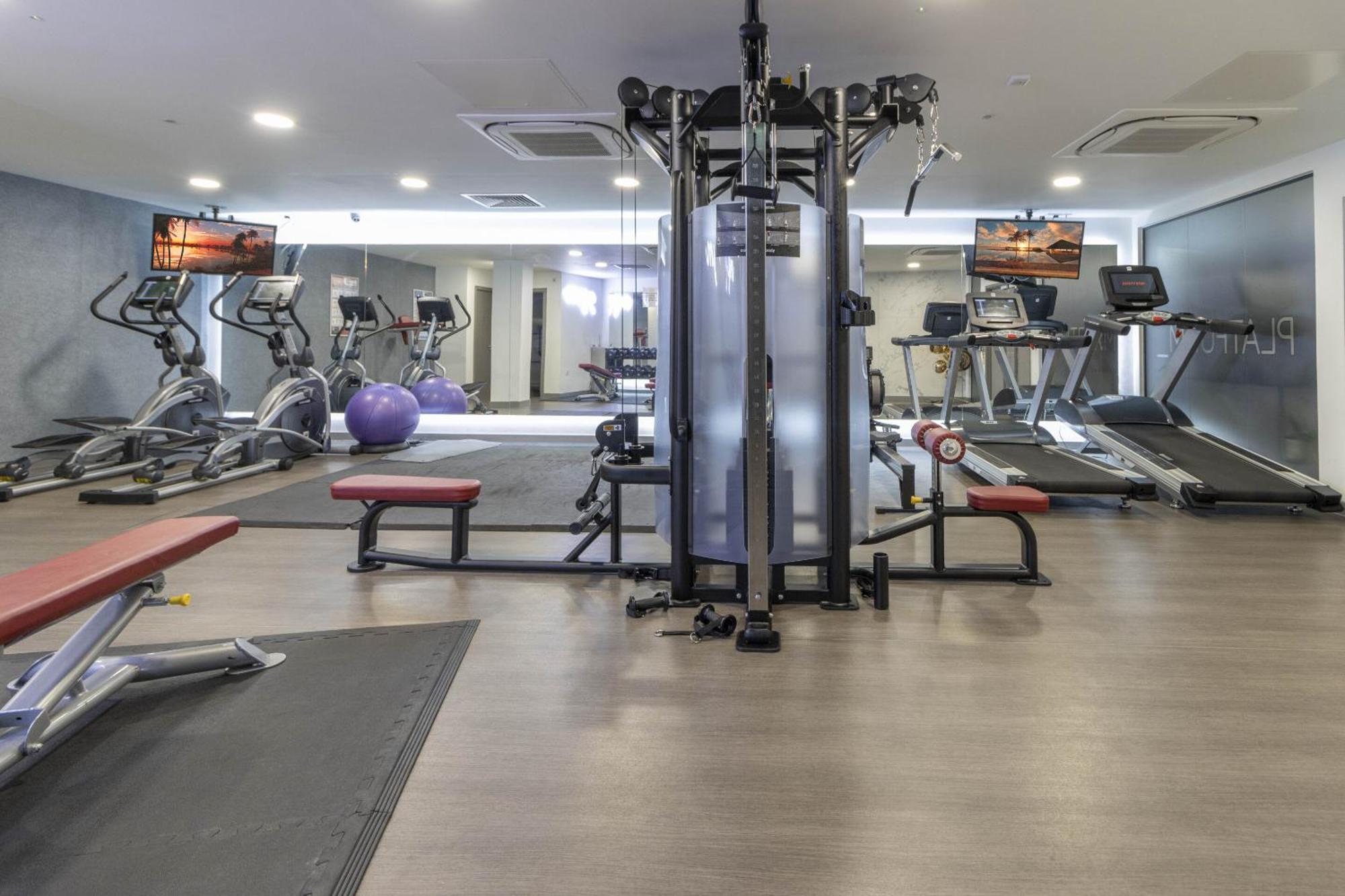 Linacre 1&2 - One And Two Bed Flat Behind The Cathedral With Free Parking And Fast Wifi Apartment Ексетър Екстериор снимка