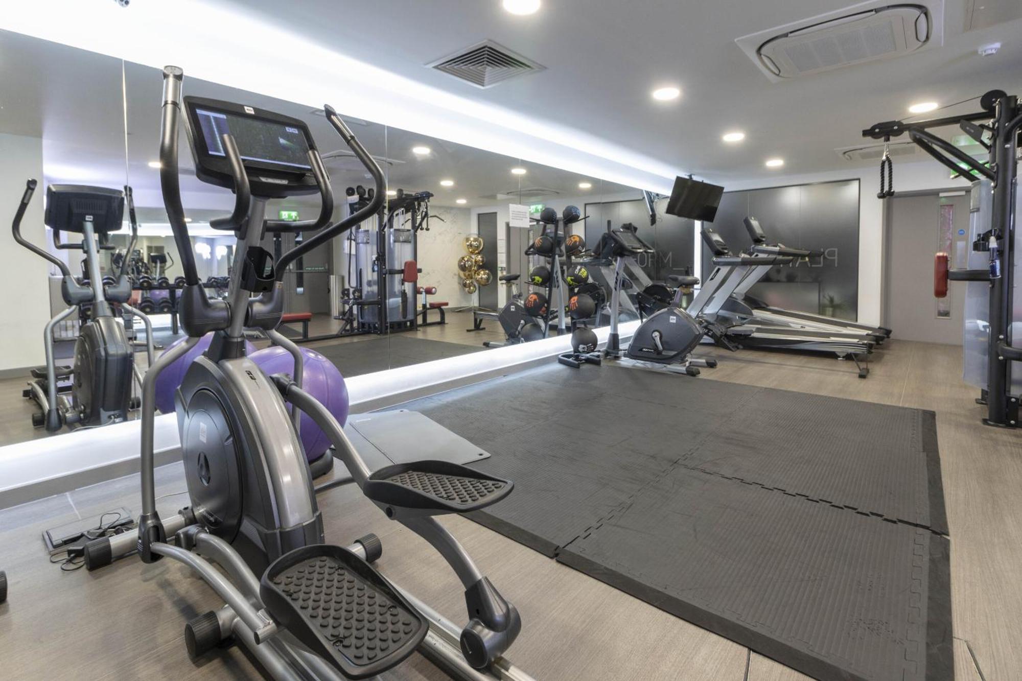 Linacre 1&2 - One And Two Bed Flat Behind The Cathedral With Free Parking And Fast Wifi Apartment Ексетър Екстериор снимка
