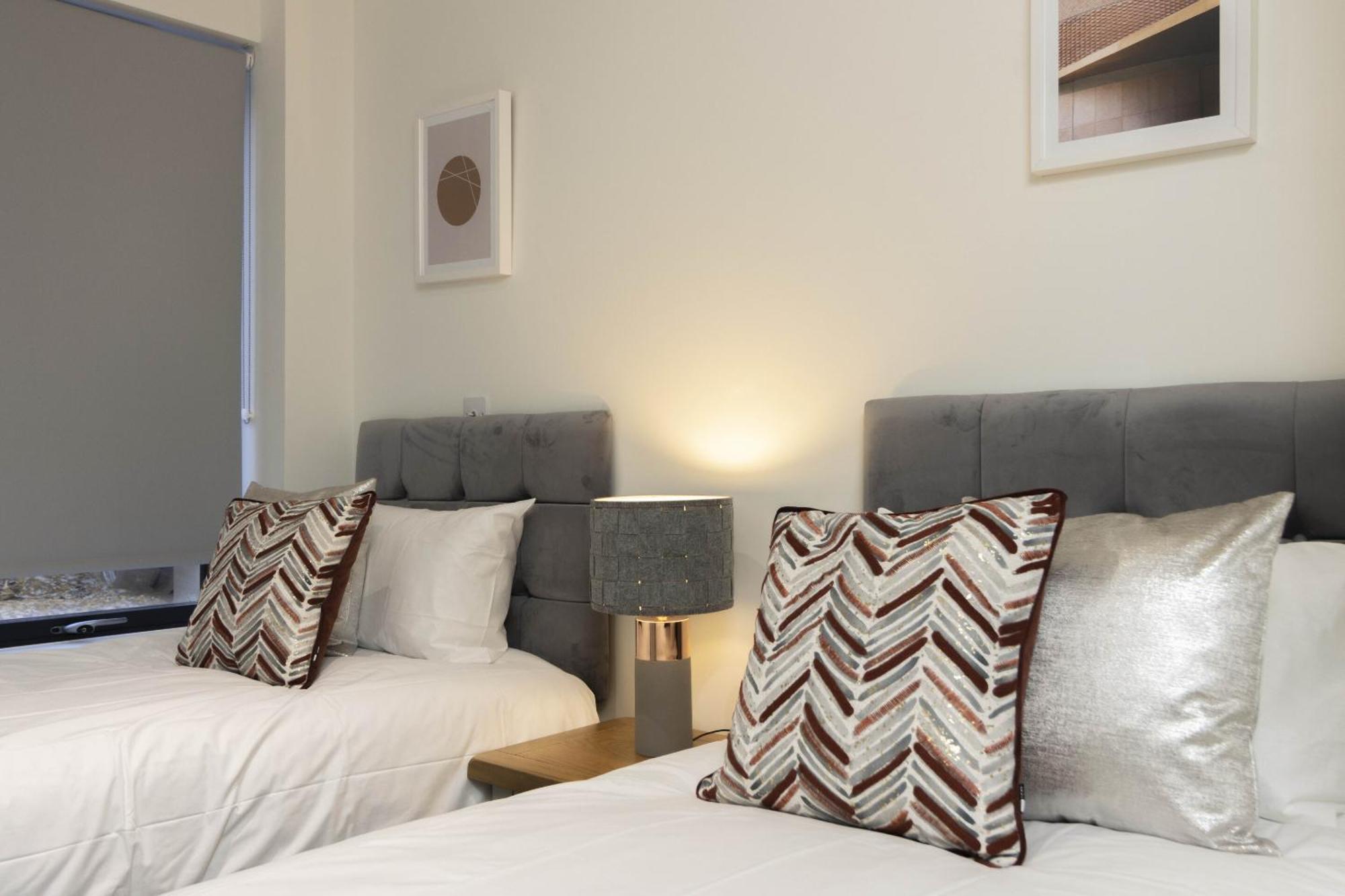 Linacre 1&2 - One And Two Bed Flat Behind The Cathedral With Free Parking And Fast Wifi Apartment Ексетър Екстериор снимка
