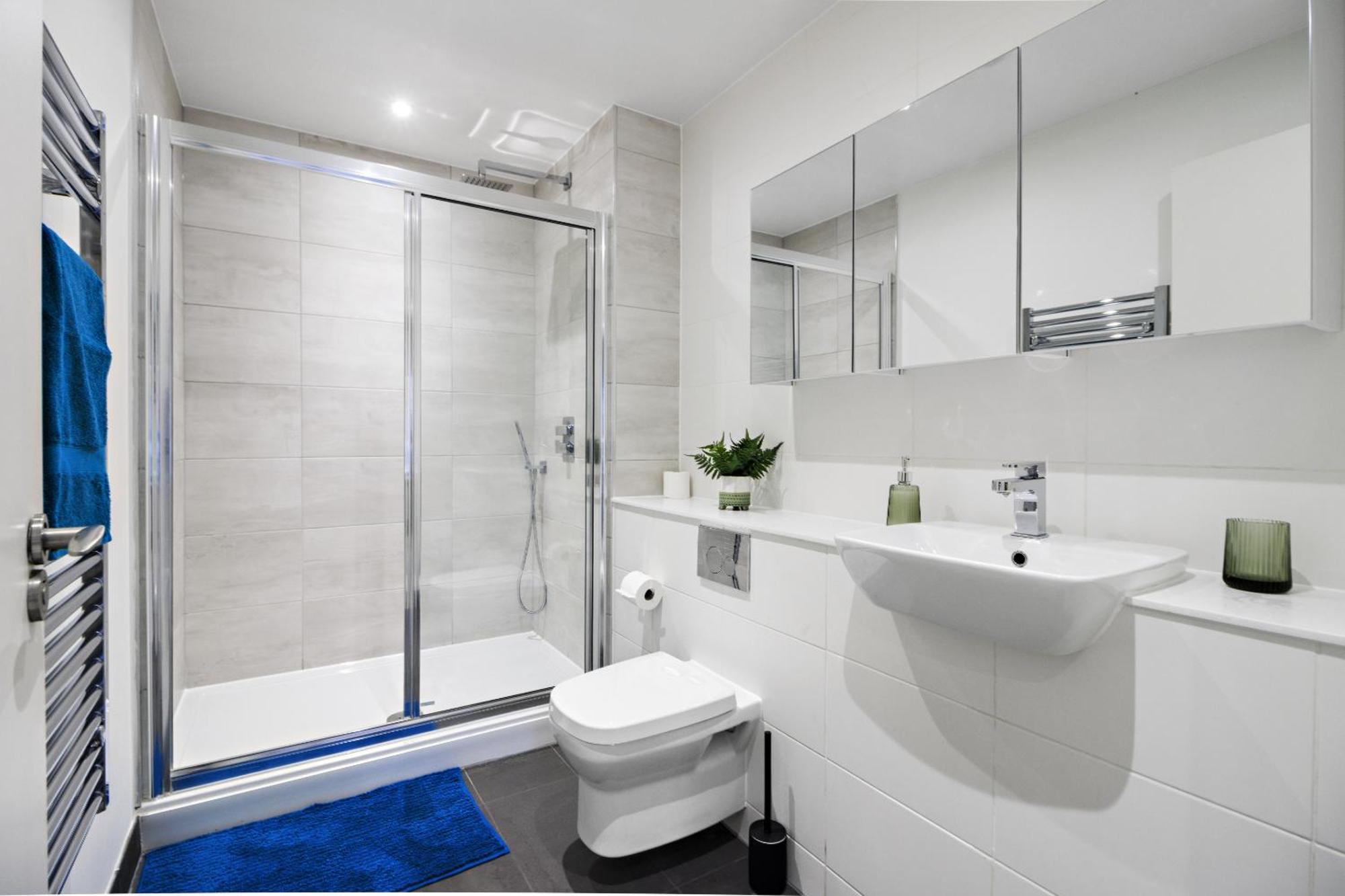 Linacre 1&2 - One And Two Bed Flat Behind The Cathedral With Free Parking And Fast Wifi Apartment Ексетър Стая снимка